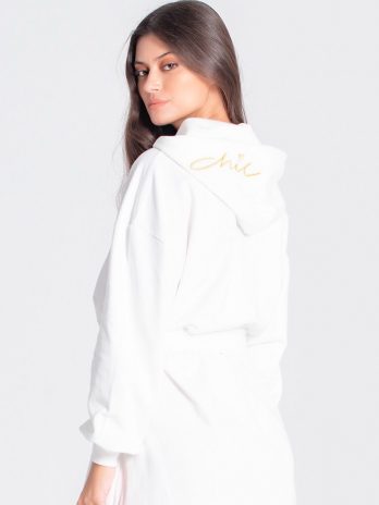 Vestido oversize com capuz