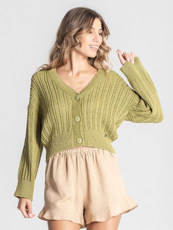 Casaco curto perfurado com botões