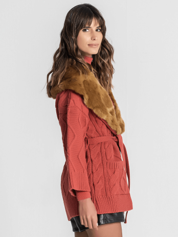 Casaco Estruturado C/ Gola Pêlo Amovível