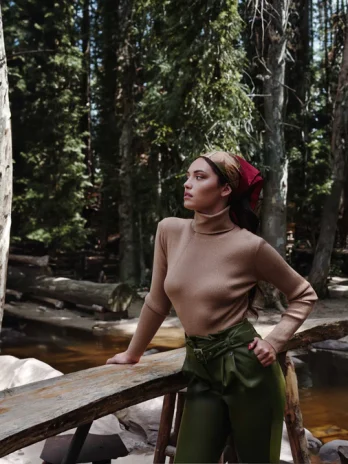 Camisola Canelada Lurex Gola Alta