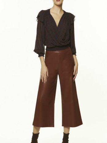 Calça Pantacourt Ecopele