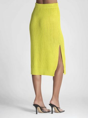 Saia Estruturada C/ Abertura Lateral