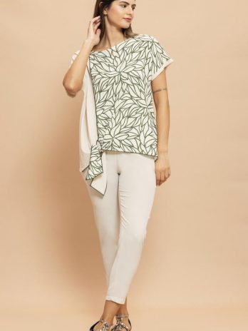 T-Shirt Estampada / Lisa C/ Laçada