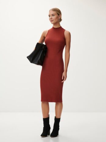 Vestido Canelado Meia Gola