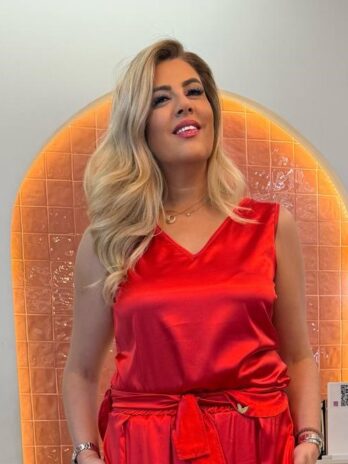 Top Acetinado Assimétrico