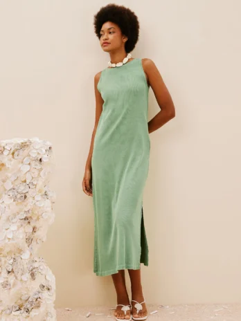 Vestido Canelado Manga Cava