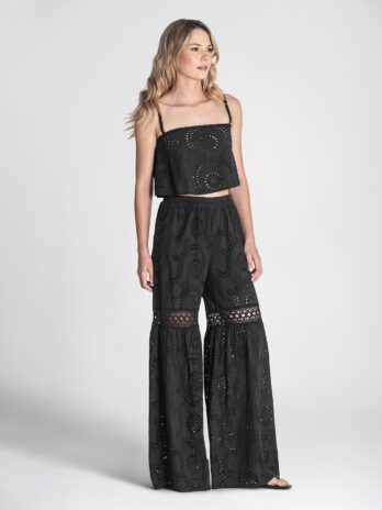 Calças Boca Sino Bordado Inglês