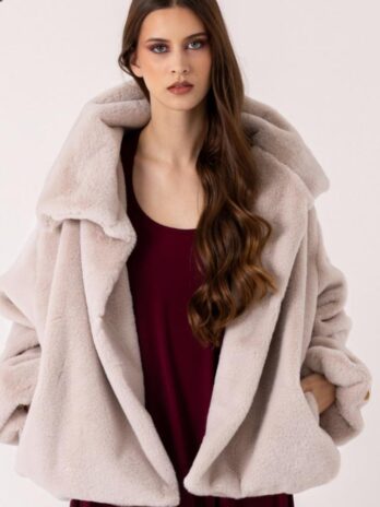 Casaco Curto Pêlo Cozy Chic