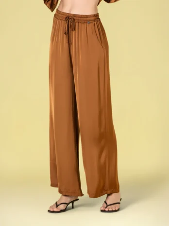 Calças Acetinadas Largas