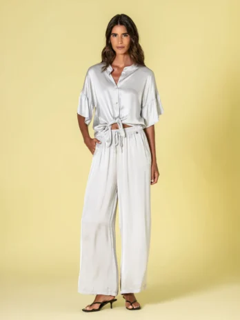 Calças Acetinadas Largas