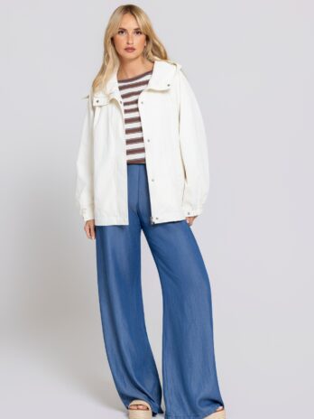 Casaco Impermeável C/ Capuz