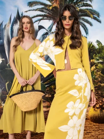 Casaco Curto C/ Jacquard Flores