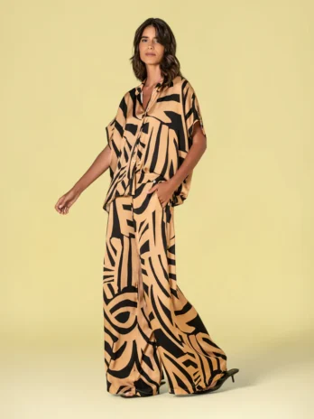 Blusa C/ Botões / Padrão Gemoétrico