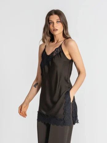 Top Acetinado Assimétrico C/ Renda